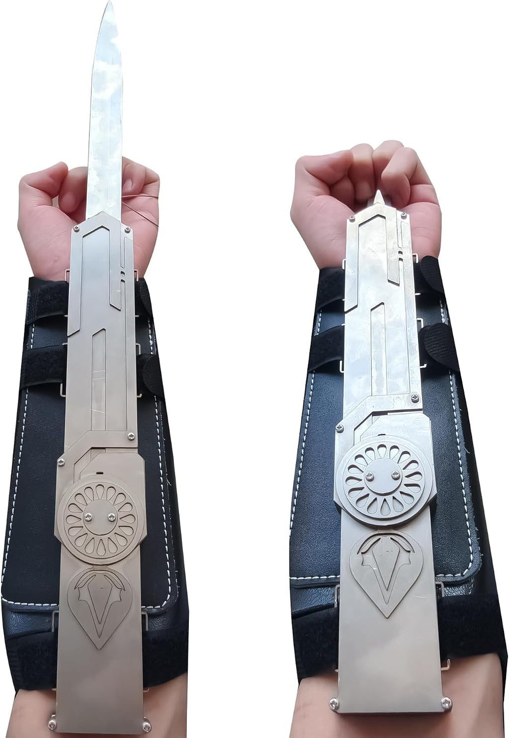 Metal Hidden Blade 1:1 Replica Retractable Stainless Steel Props Telescopic Mechanism for Cosplay & Collectors (Ezio)