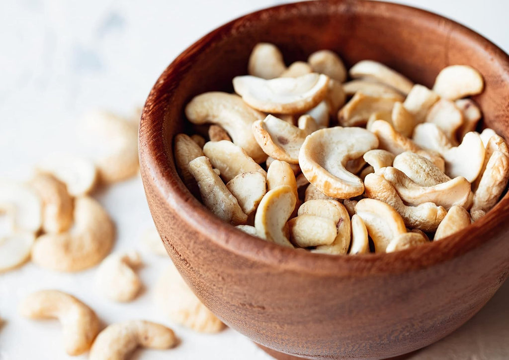 Food to Live Organic Cashew Pieces, 16 Pounds - Non-GMO, Kosher, Raw, Vegan, Unsalted, Unroasted, Bulk